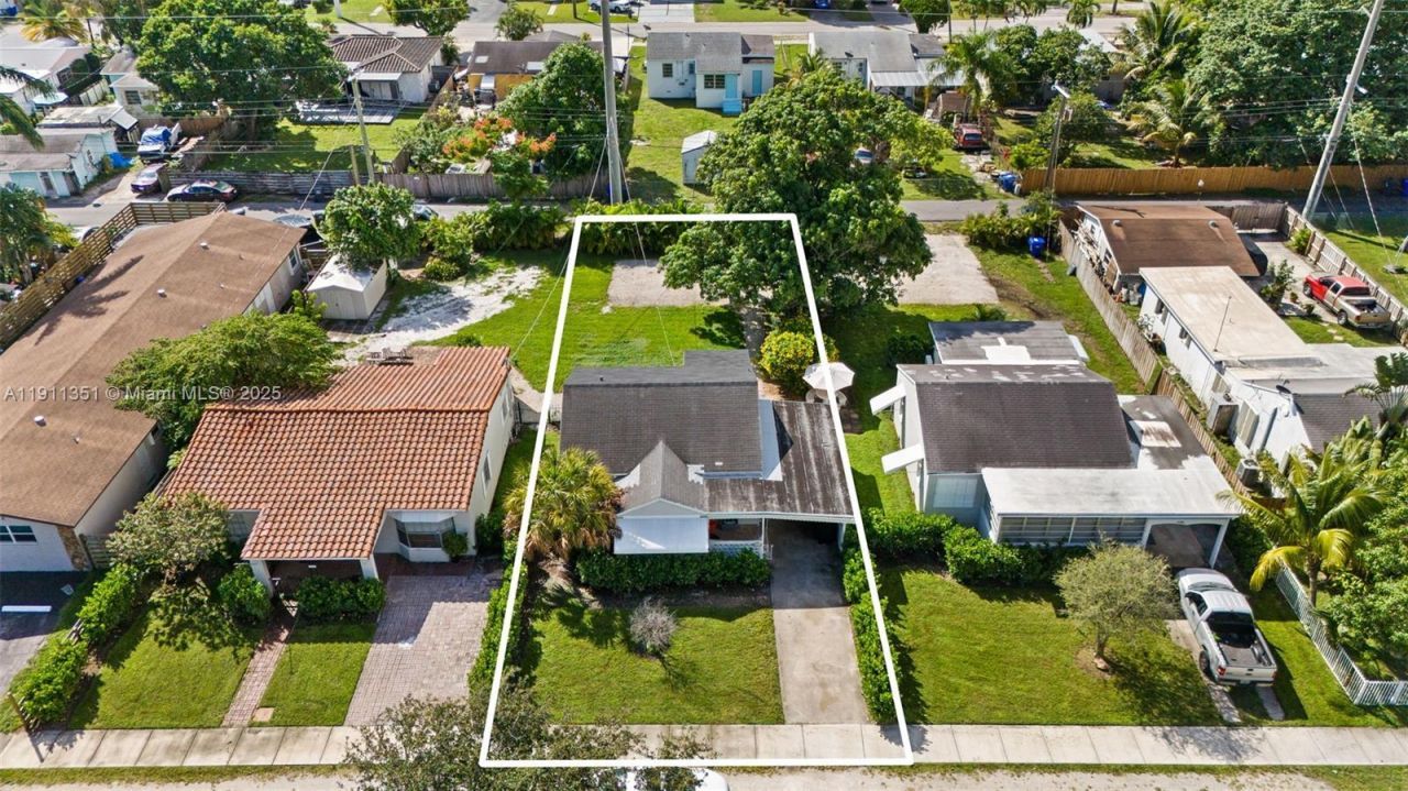 2226-2243 Cleveland Street, Hollywood, FL 33020 Photo