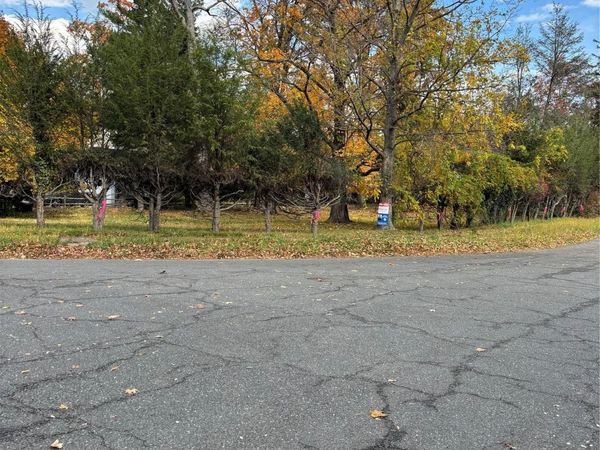 Orchard off Manhattan Manhattan, New Rochelle, NY 00000