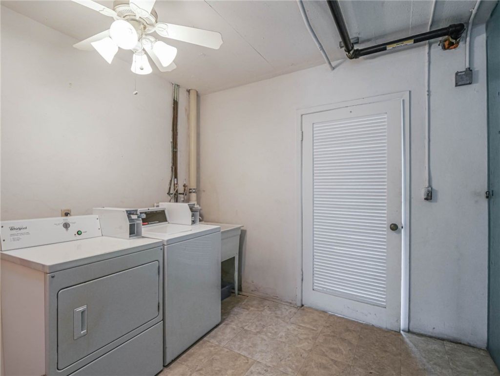 37 Yacht Club Drive, Unit 310, North Palm Beach, FL 33408 Photo