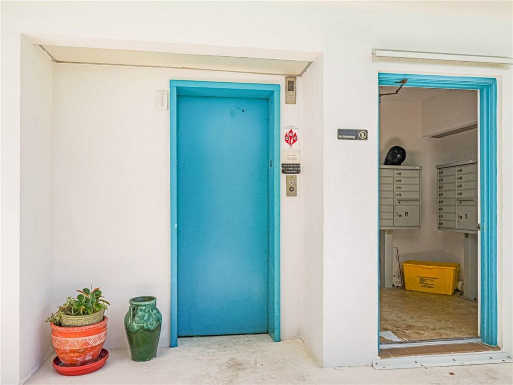 37 Yacht Club Drive, Unit 310, North Palm Beach, FL 33408 Photo