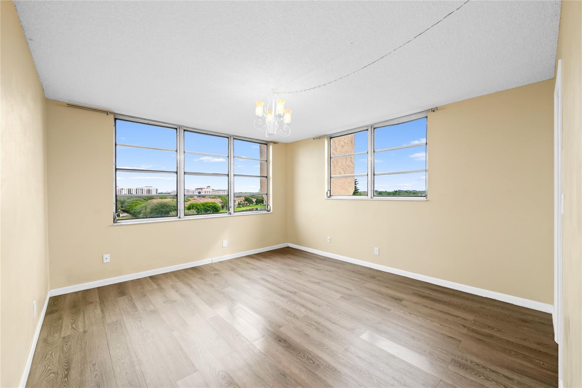 3300 W Rolling Hills Circle, Unit 610, Davie, FL 33328 Photo