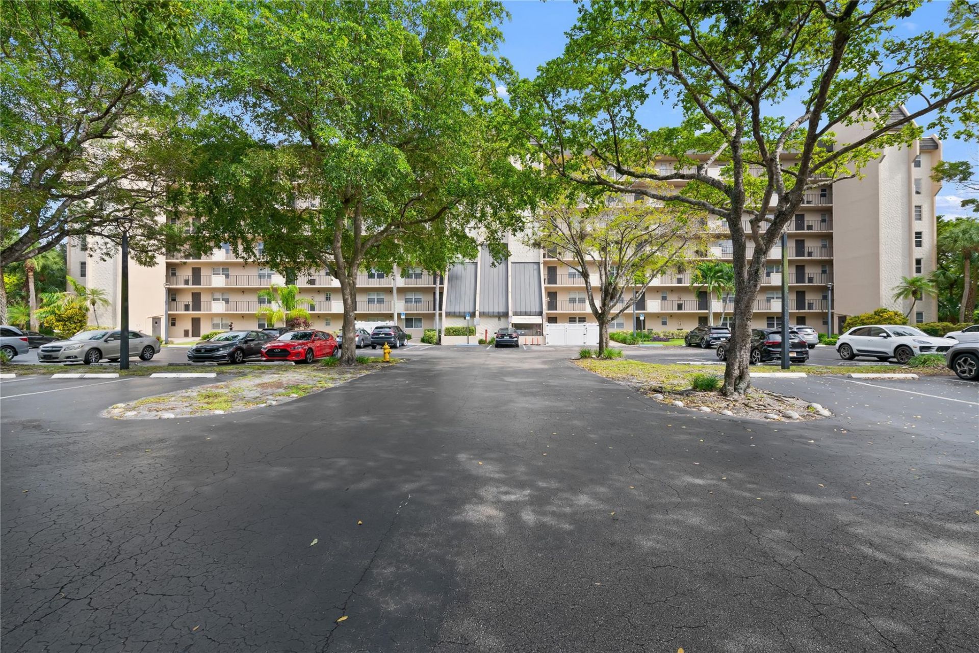3300 W Rolling Hills Circle, Unit 610, Davie, FL 33328 Photo