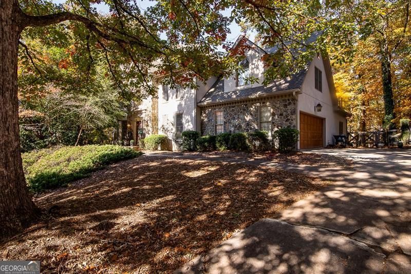 135 Lazy Laurel Chase, Roswell, GA 30076 Main Photo