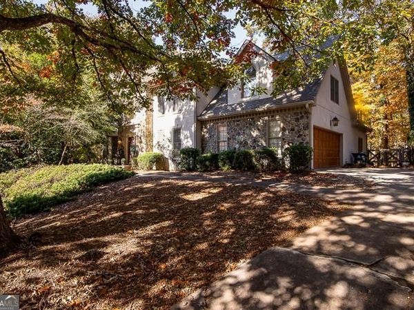 135 Lazy Laurel Chase, Roswell, GA 30076