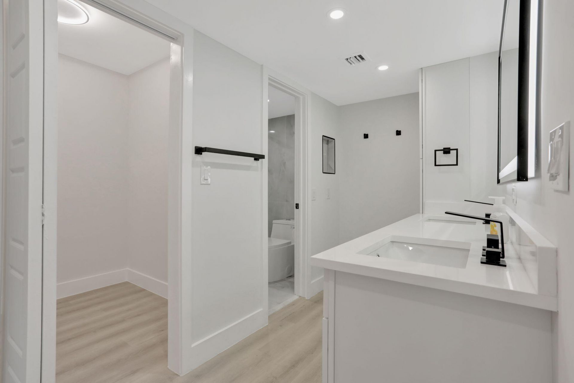 3505 Oaks Way, Unit 204, Pompano Beach, FL 33069 Photo