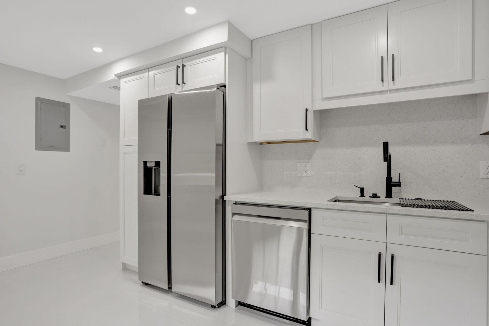 3505 Oaks Way, Unit 204, Pompano Beach, FL 33069 Photo