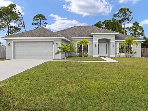 137 SW Pisces Terrace, Port Saint Lucie, FL 34984