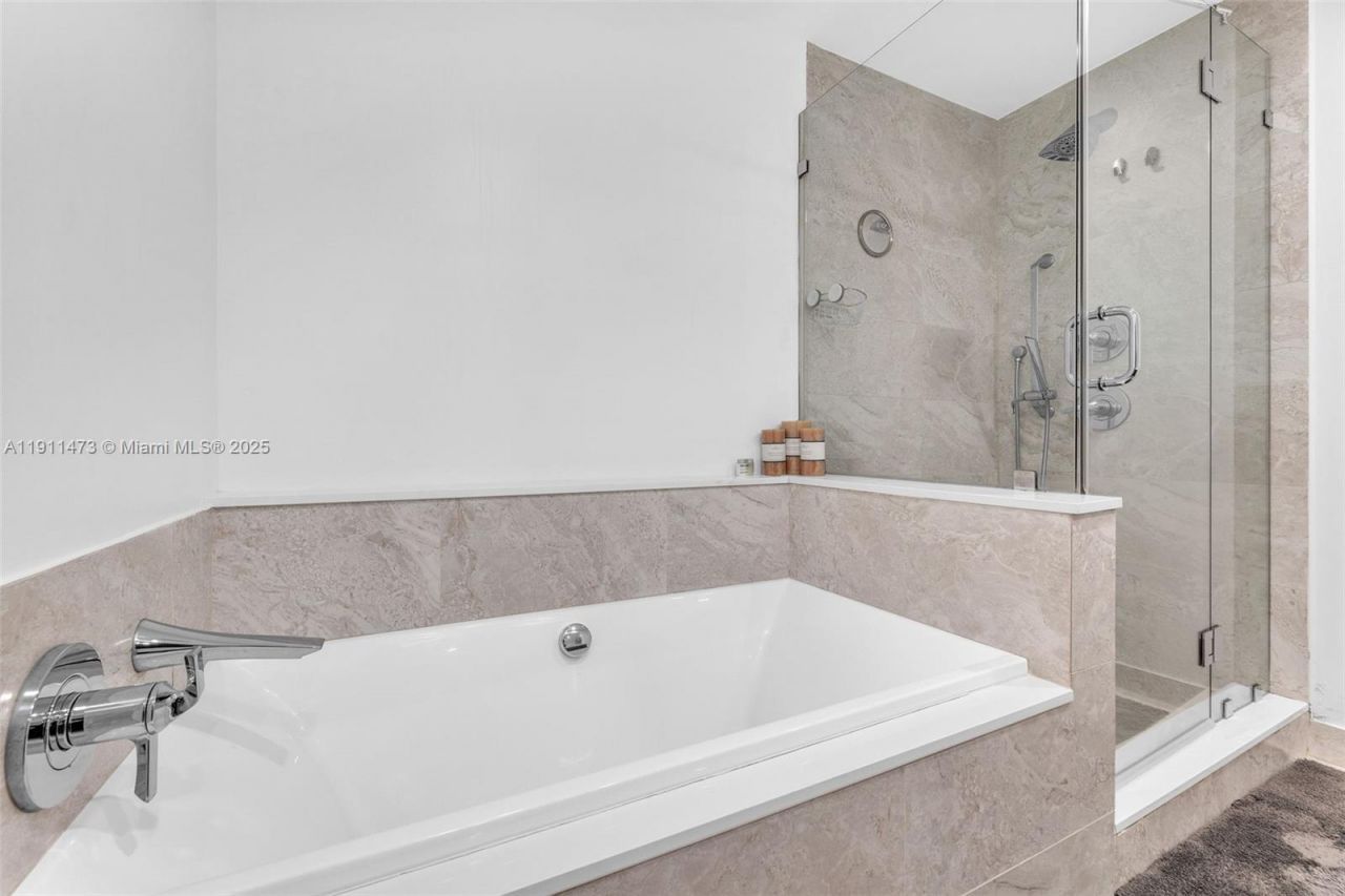 488 NE 18th St, Unit 4311, Miami, FL 33132 Photo