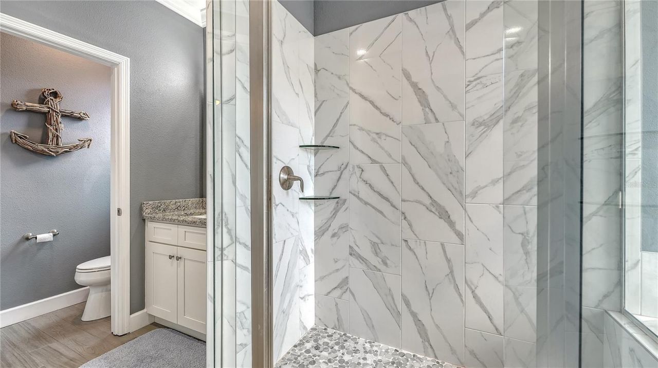 2317 Avenue C, Unit 300, Bradenton Beach, FL 34217 Photo