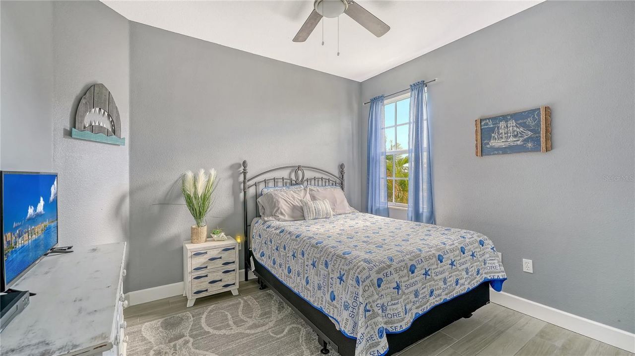 2317 Avenue C, Unit 300, Bradenton Beach, FL 34217 Photo