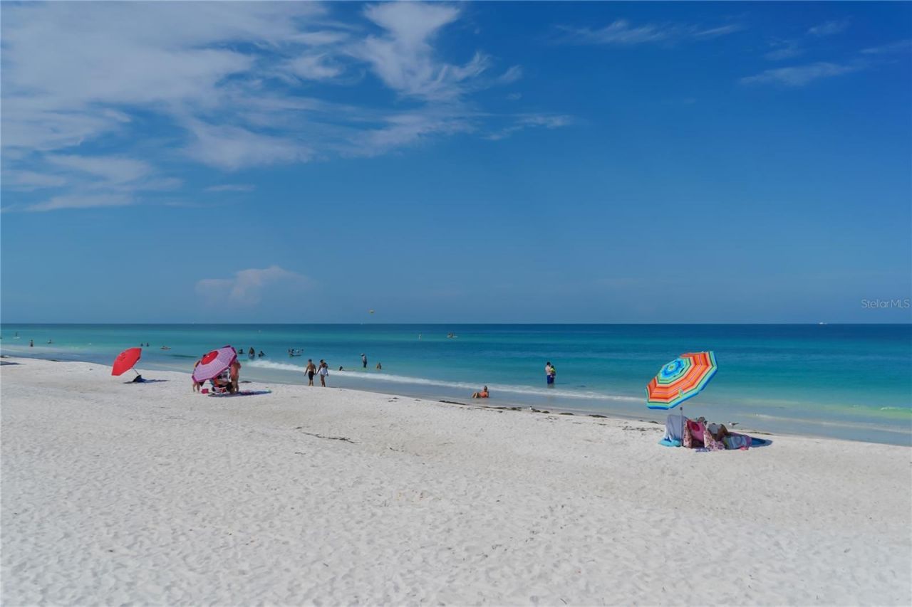 2317 Avenue C, Unit 300, Bradenton Beach, FL 34217 Photo