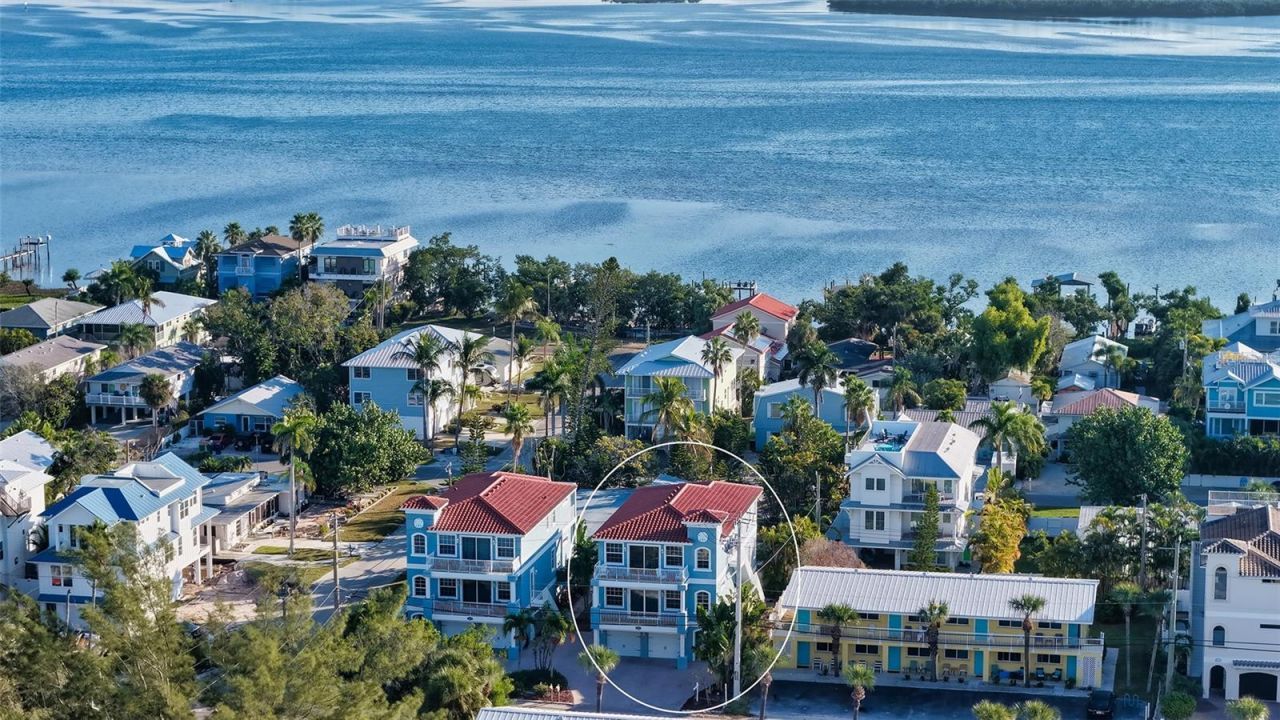 2317 Avenue C, Unit 300, Bradenton Beach, FL 34217 Photo