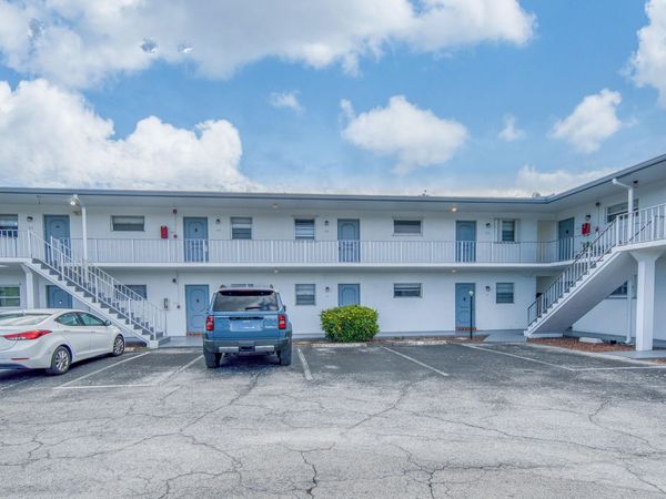 420 W Palm Street, Unit 24, Lantana, FL 33462