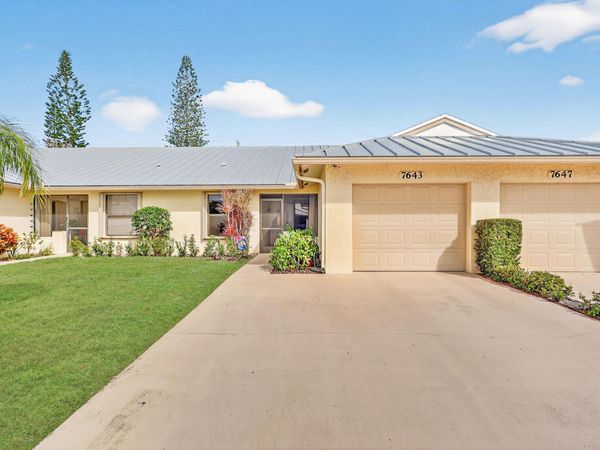 7643 SE Sugar Sand Circle, Hobe Sound, FL 33455