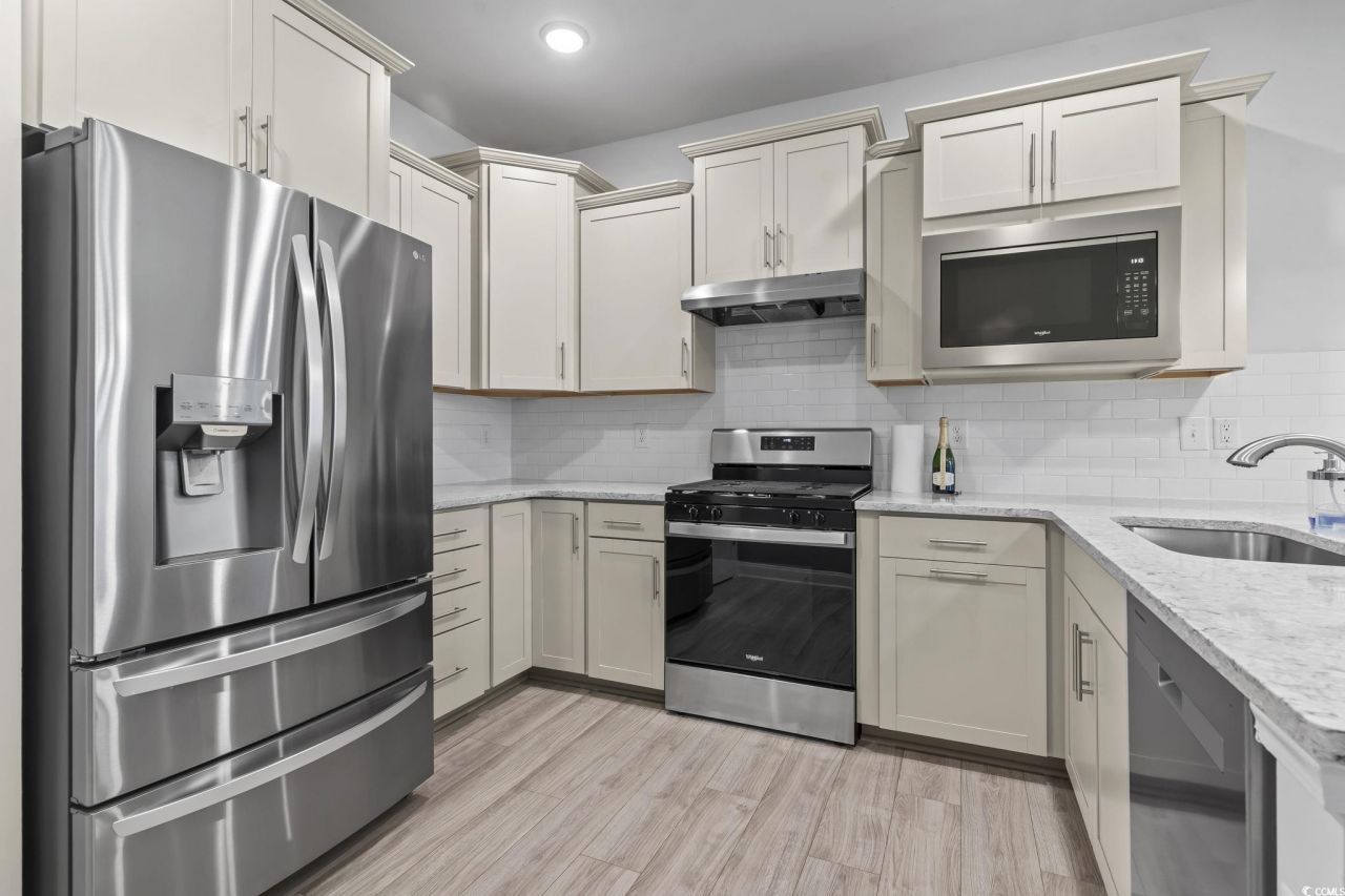 6570 Torino Lane Photo 18