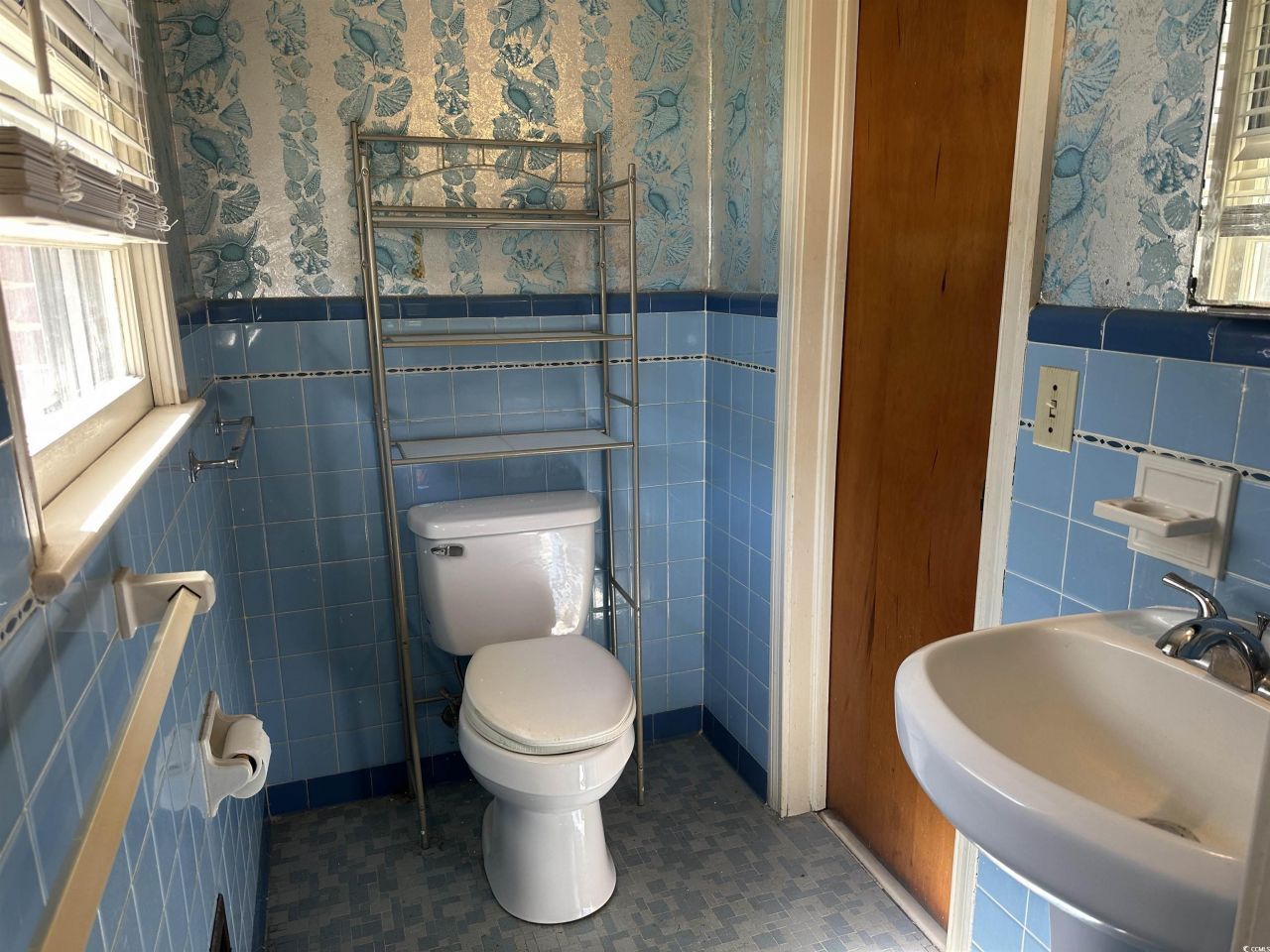 103 E 2nd Ave. Photo 14