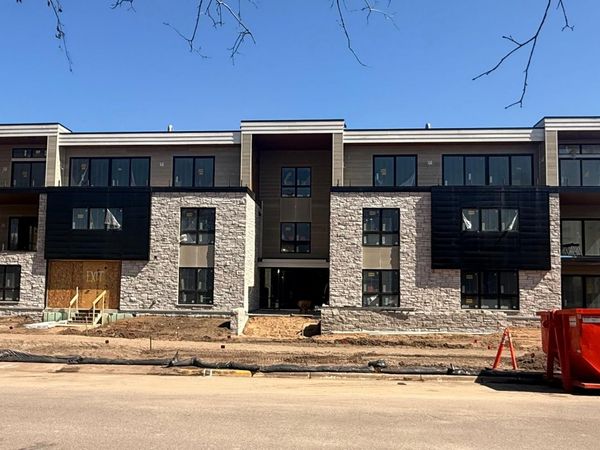 150 Broadway Ave S, Unit 3C, Wayzata, MN 55391