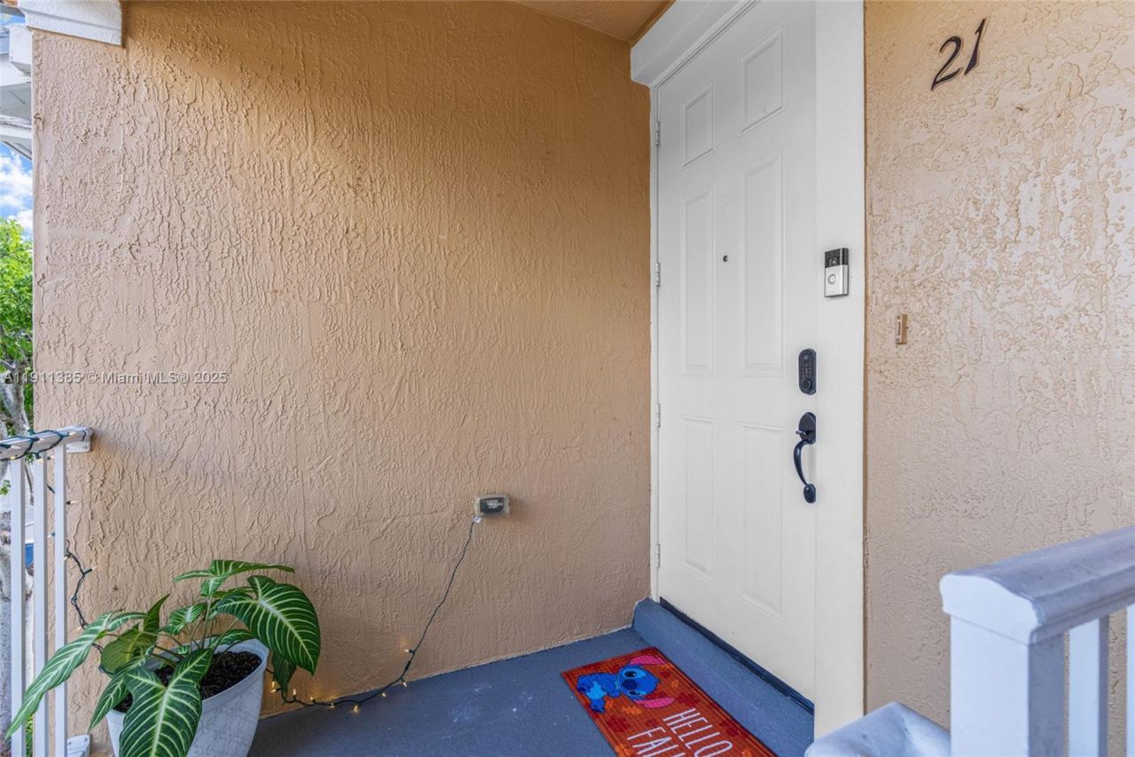 230 SE 29th Ave, Unit 21, Homestead, FL 33033 Photo