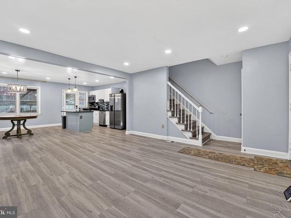 1371 E NORTHERN PARKWAY, BALTIMORE, MD 21239