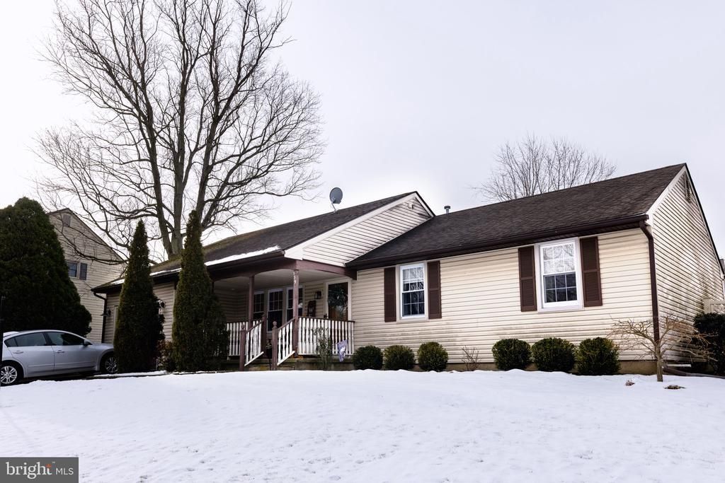 139 Coopers Kill Road, Delran, NJ 08075 Main Photo