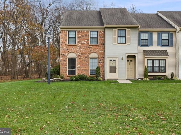 139 WYNDHAM PLACE, TRENTON, NJ 08691