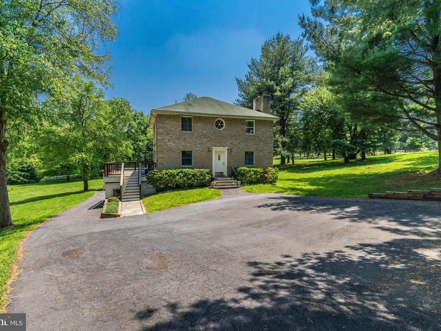 9201 Harrington Drive, Unit A, Potomac, MD 20854 Main Photo