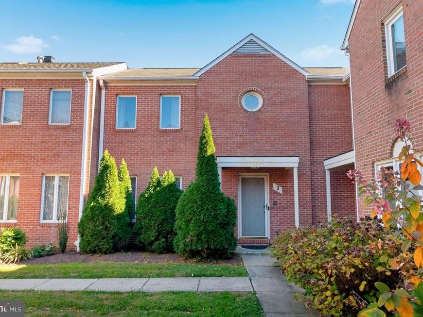 2 Rockcrest Circle, Rockville, MD 20851 Main Photo