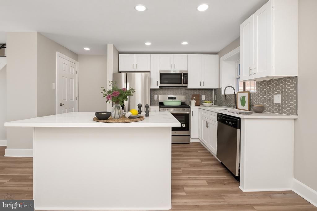 8427 Thouron Avenue, Philadelphia, PA 19150 Main Photo