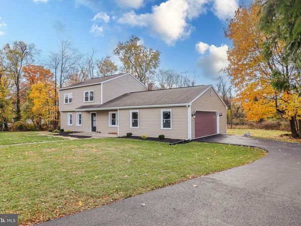 2198 GALE DRIVE, HARRISBURG, PA 17110