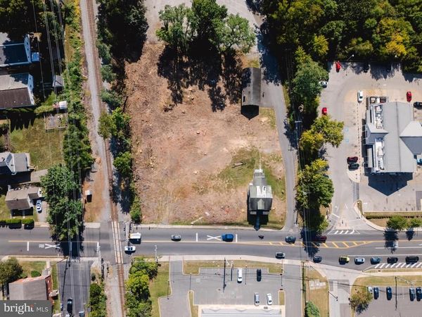 610 N SWARTHMORE AVENUE, RIDLEY PARK, PA 19078