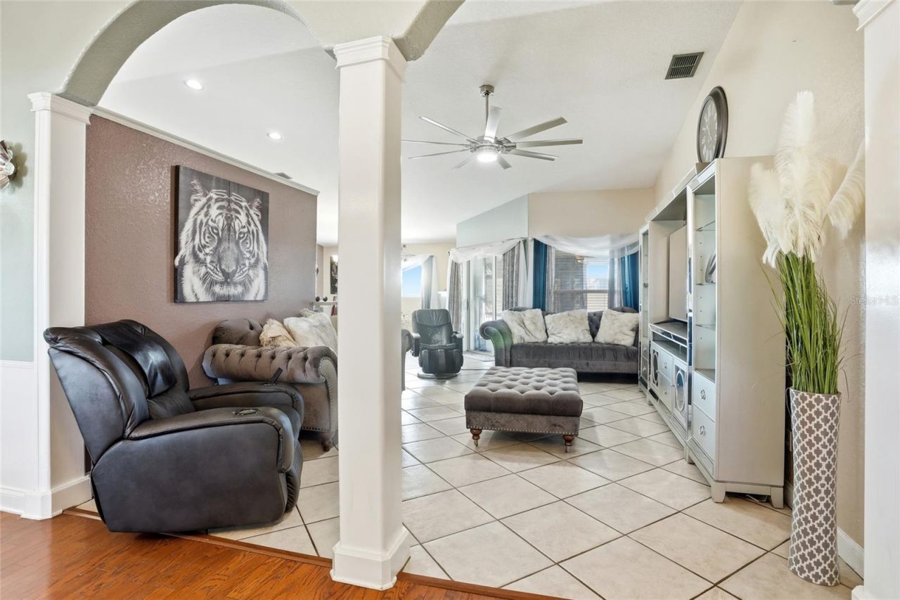 104 Bentley Oaks Boulevard, Auburndale, FL 33823 Photo