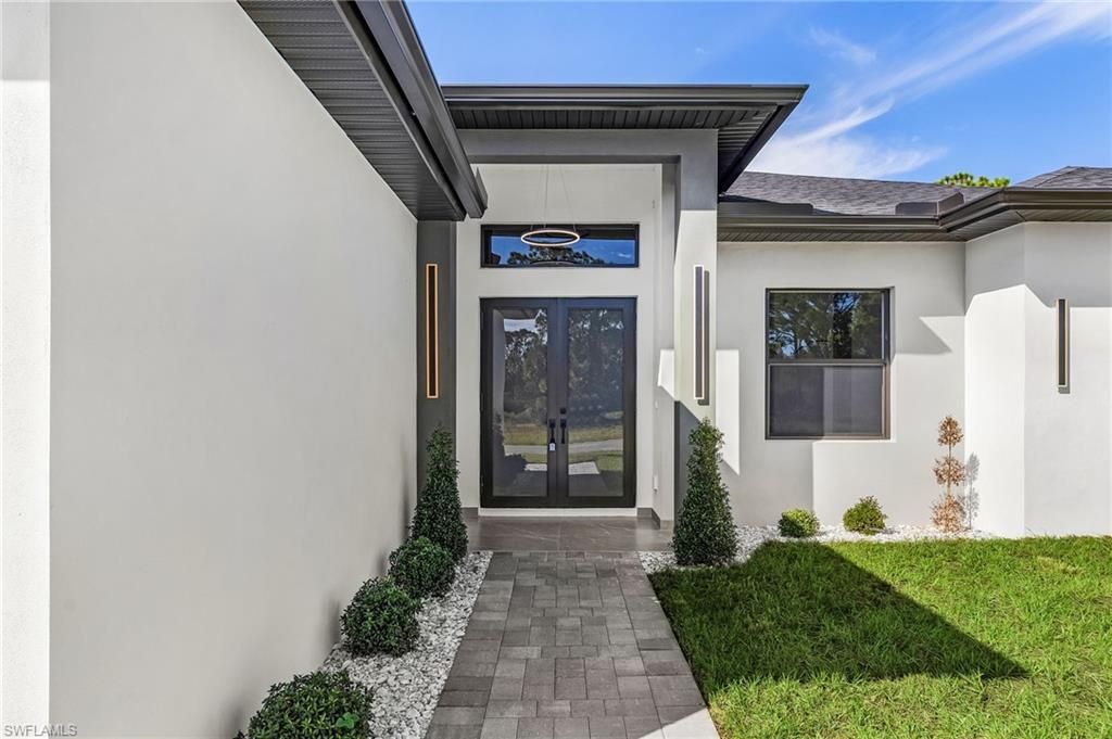 842 Nina Ave S, Lehigh Acres, FL 33974 Photo