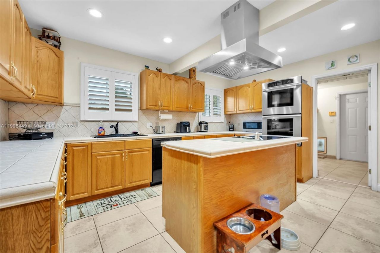 16901 SW 298th St, Homestead, FL 33030 Photo