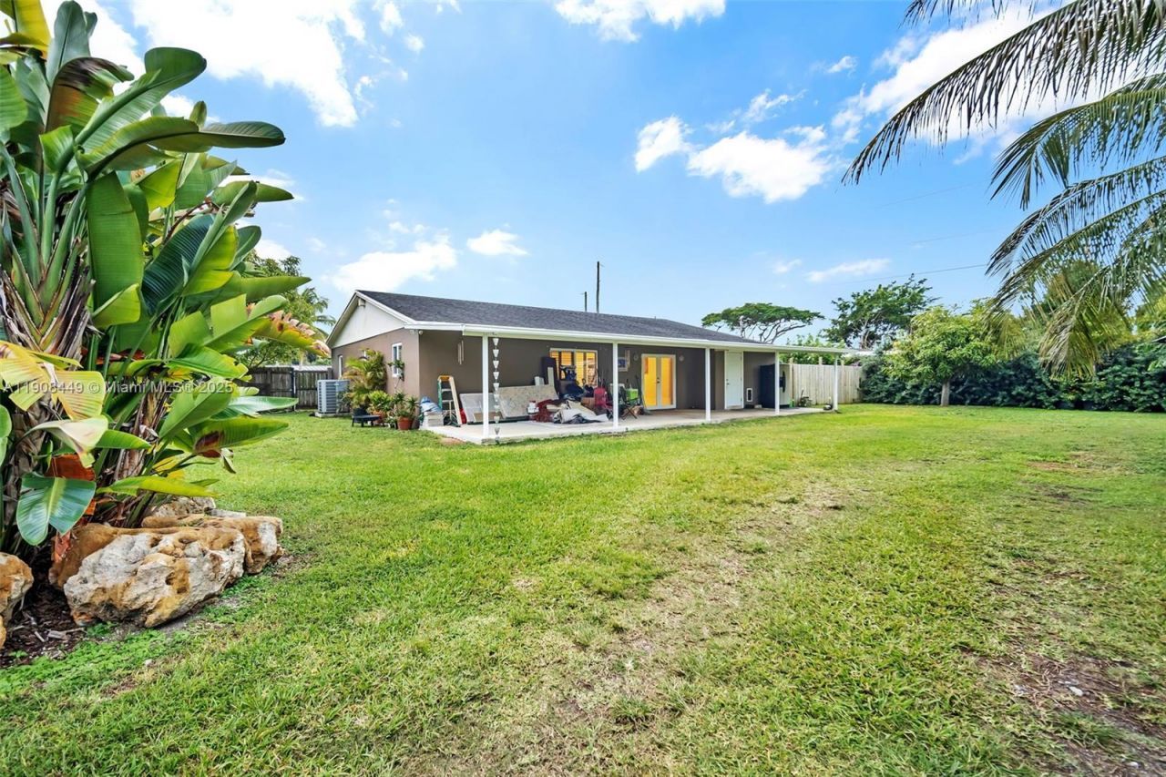 16901 SW 298th St, Homestead, FL 33030 Photo
