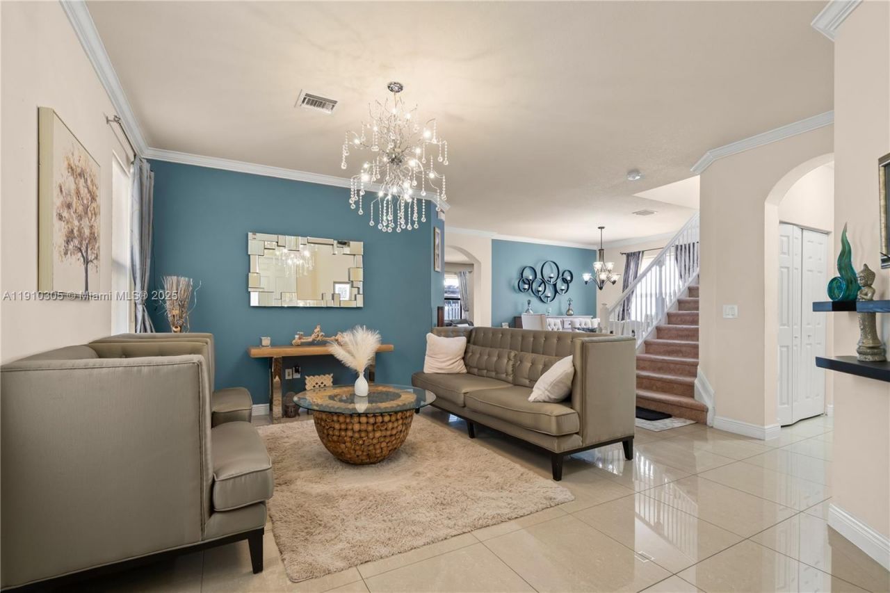 8825 NW 100th Pl, Unit 8825, Doral, FL 33178 Photo