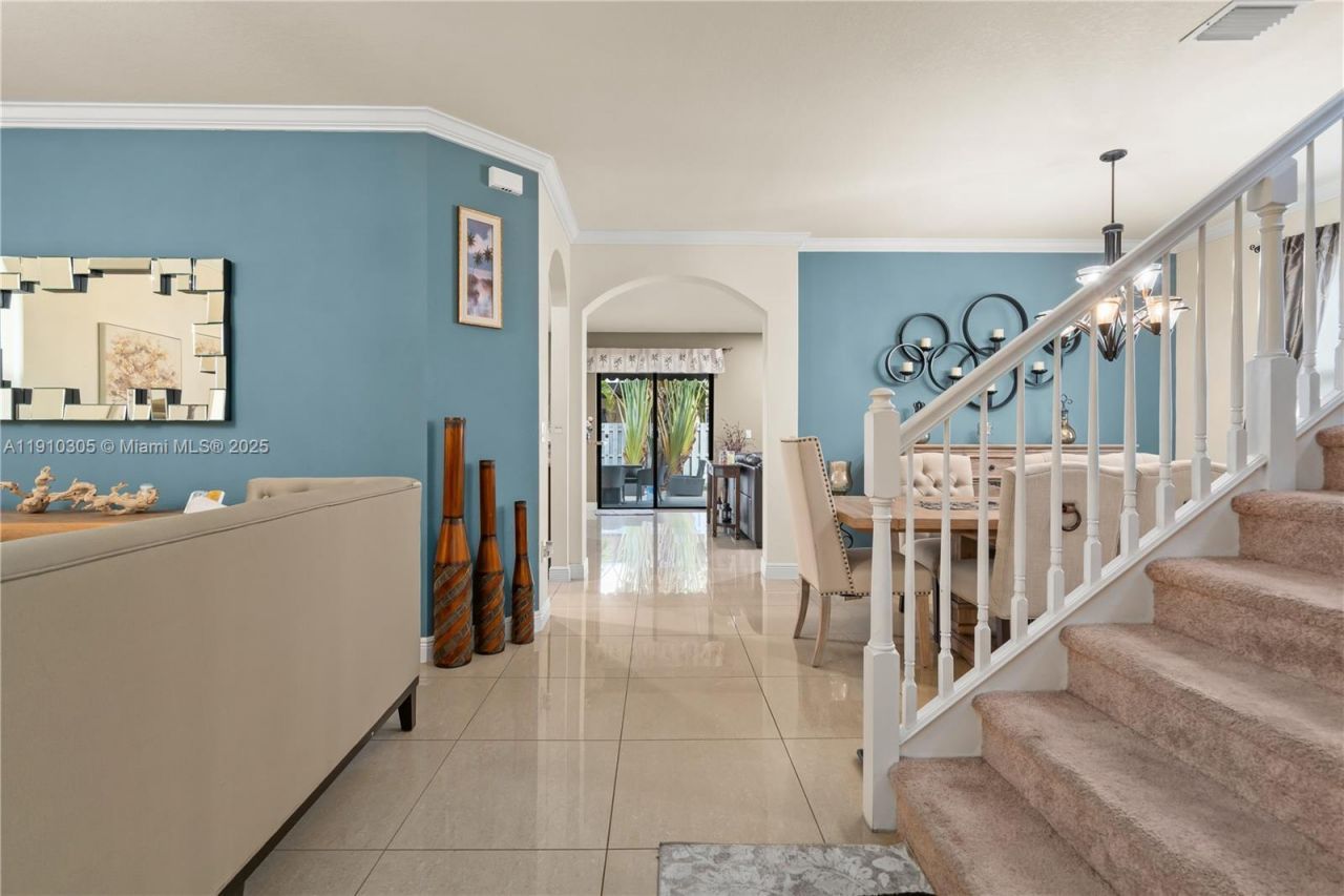 8825 NW 100th Pl, Unit 8825, Doral, FL 33178 Photo
