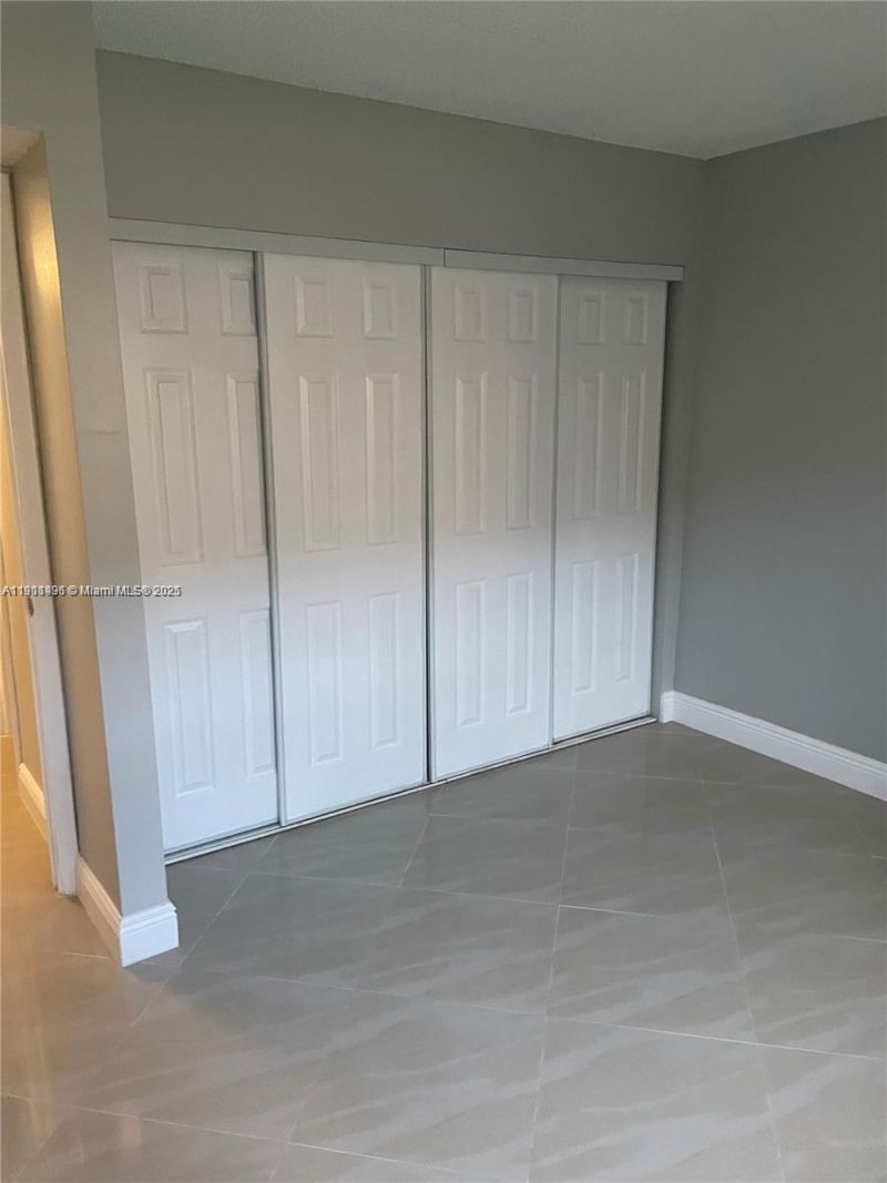 4513 Treehouse Ln, Unit 11C, Tamarac, FL 33319 Photo