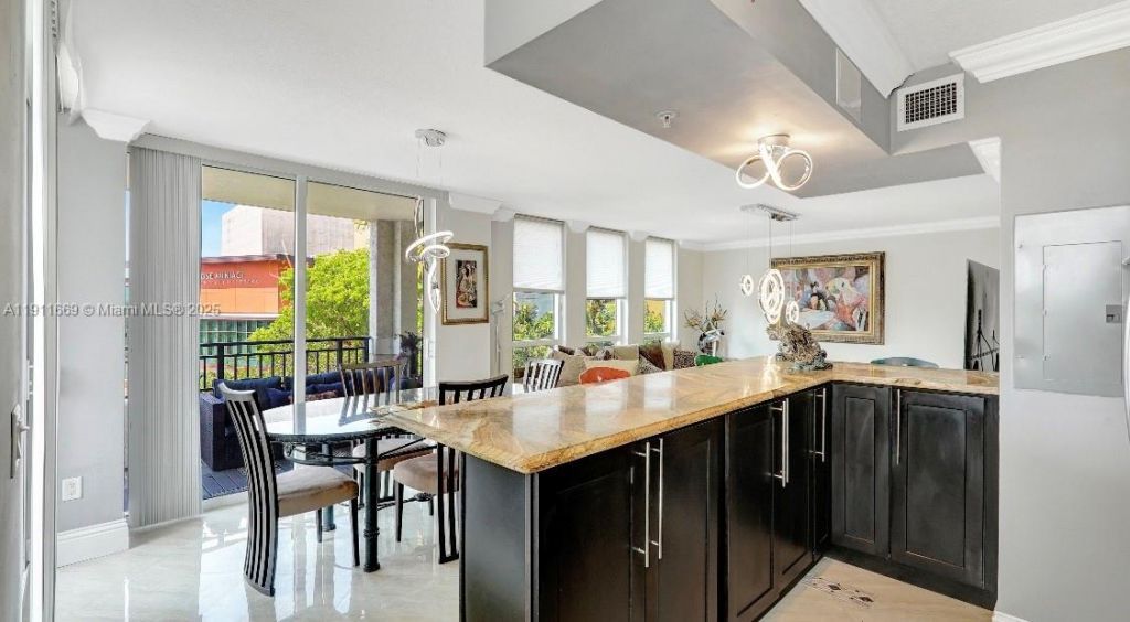 610 W Las Olas Blvd, Unit 313N, Fort Lauderdale, FL 33312 Photo