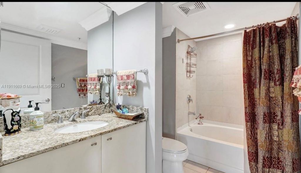 610 W Las Olas Blvd, Unit 313N, Fort Lauderdale, FL 33312 Photo