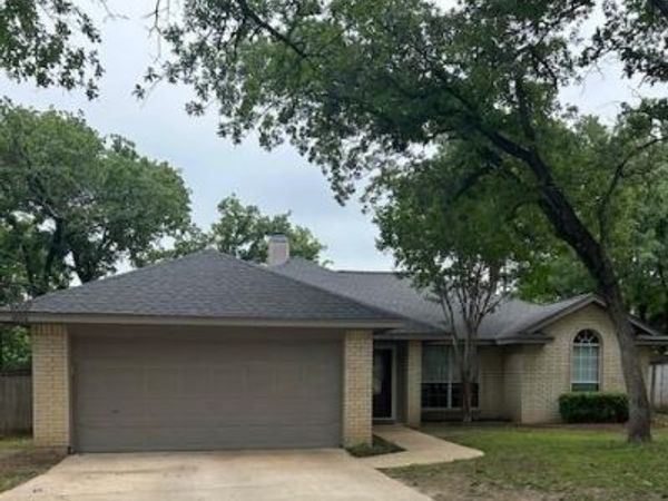1116 Shadow Ridge Drive, Azle, TX 76020