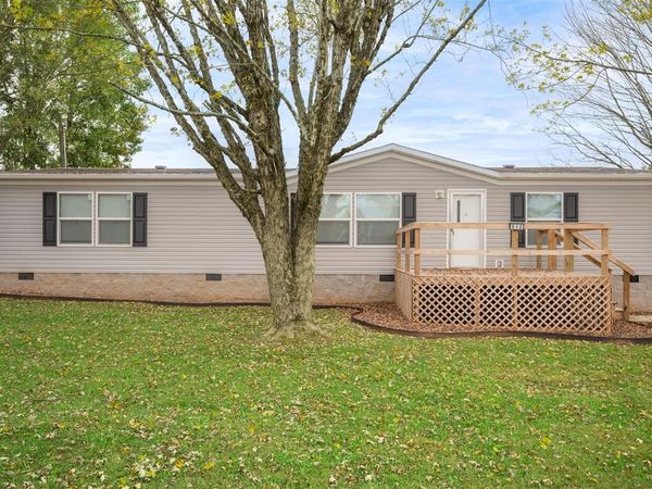 512 Hunters Circle, Russellville, KY 42276