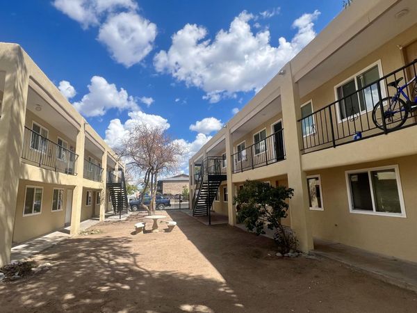 911 Alvarado Drive SE, Unit 4, Albuquerque, NM 87108