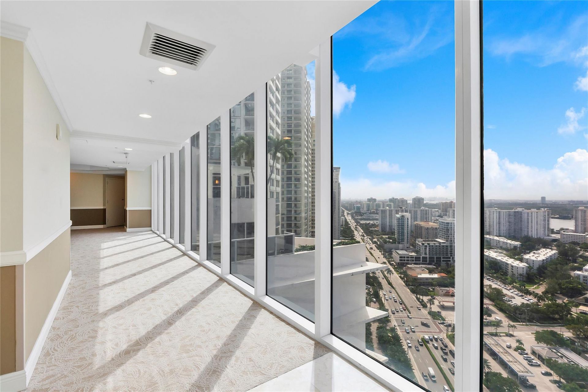 18001 Collins Avenue, Unit 2806, North Miami Beach, FL 33160 Photo