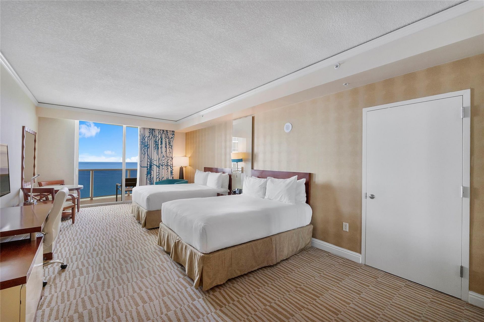 18001 Collins Avenue, Unit 2806, North Miami Beach, FL 33160 Photo