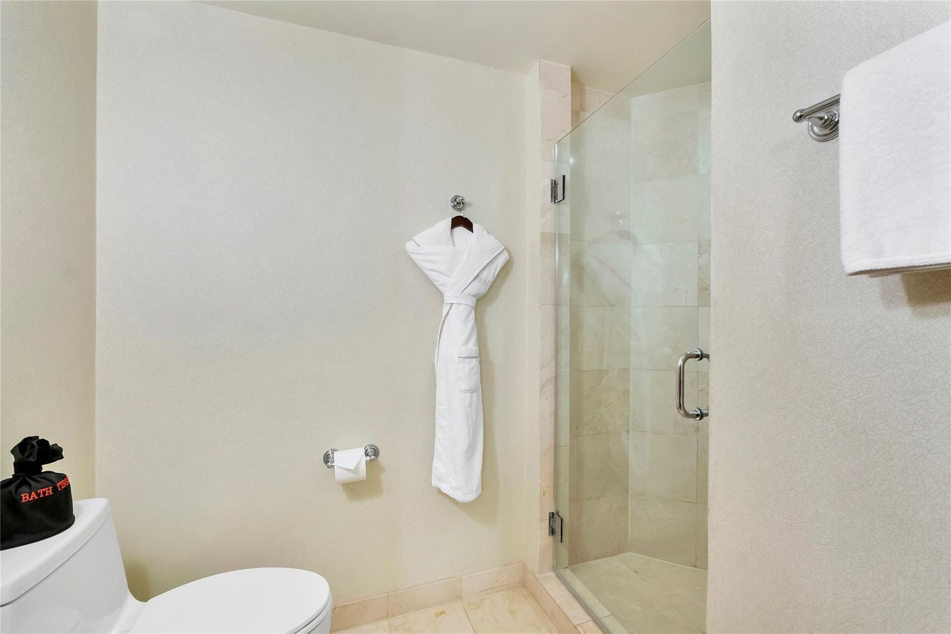 18001 Collins Avenue, Unit 2806, North Miami Beach, FL 33160 Photo