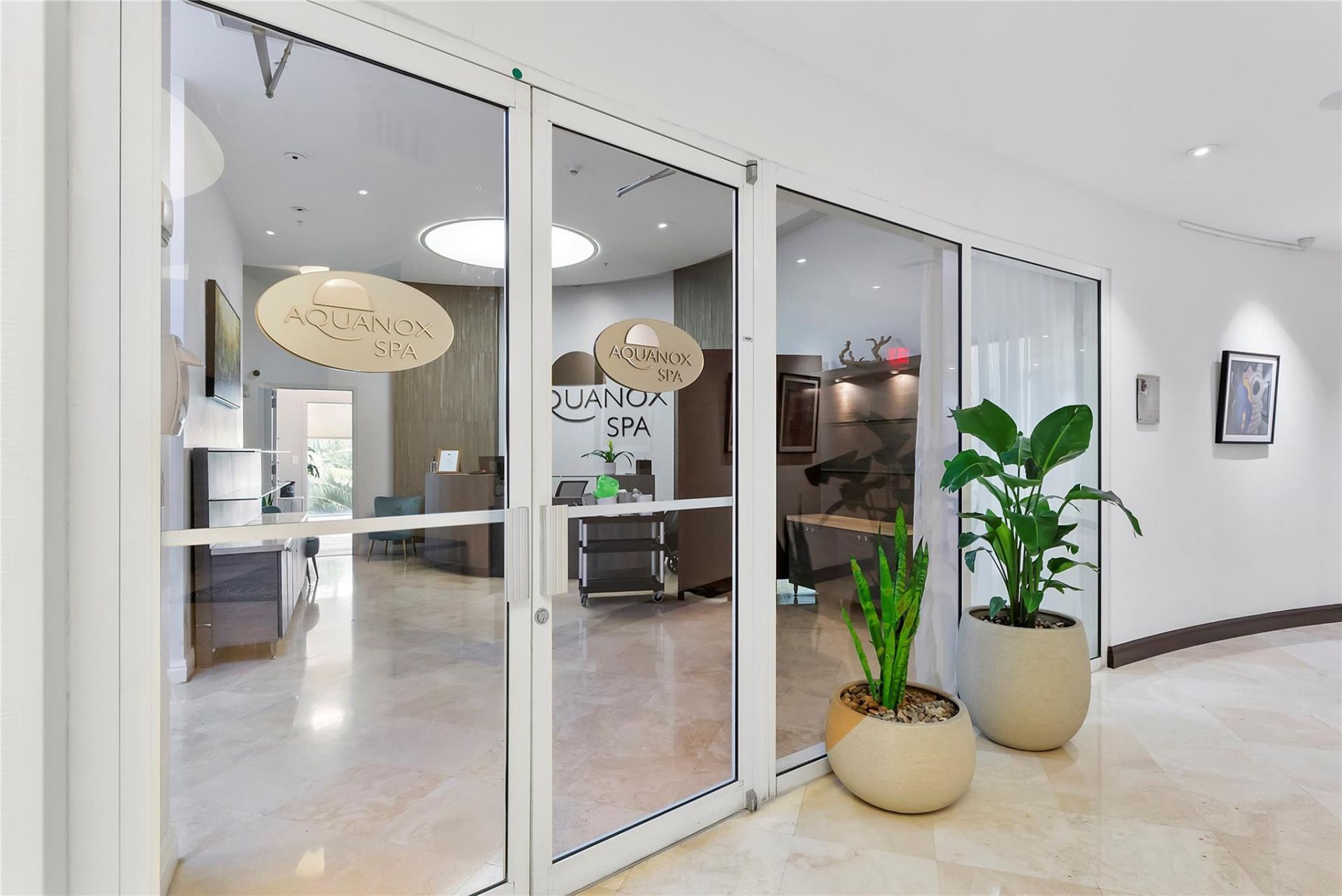 18001 Collins Avenue, Unit 2806, North Miami Beach, FL 33160 Photo