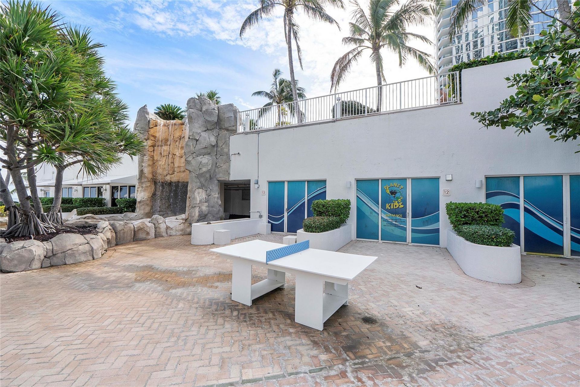 18001 Collins Avenue, Unit 2806, North Miami Beach, FL 33160 Photo