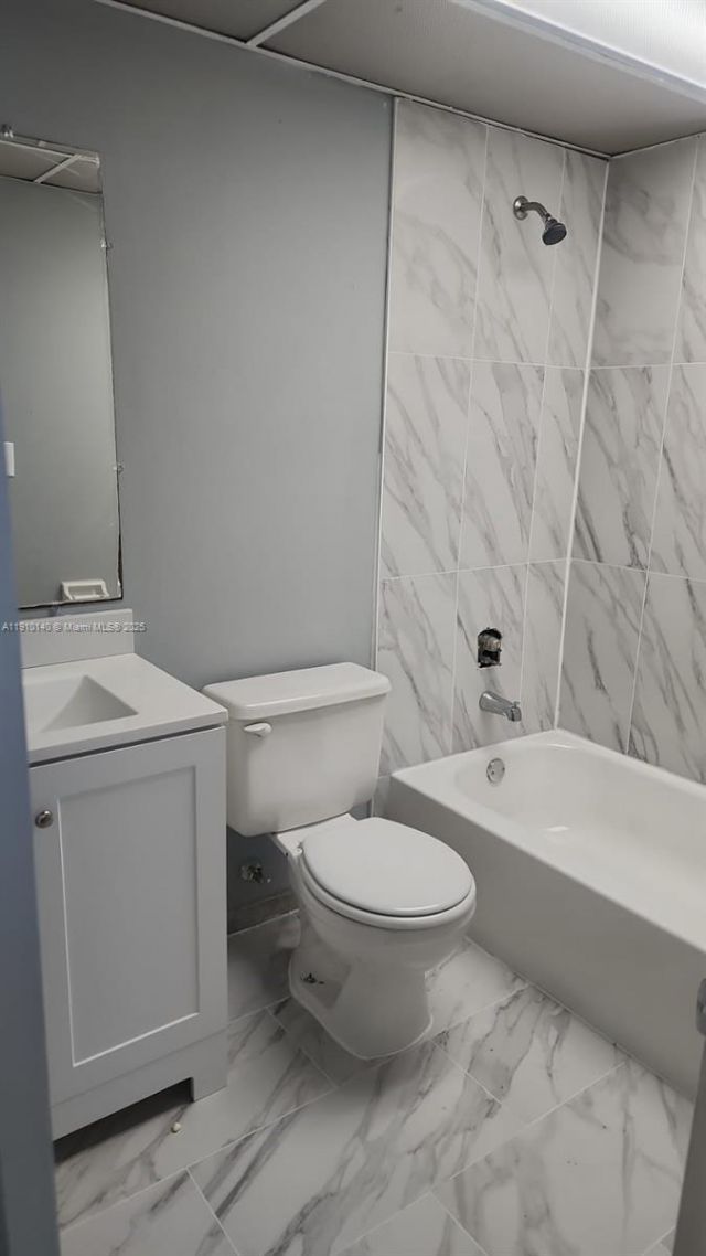 7900 S Colony Cir S, Unit 304, Tamarac, FL 33321 Photo