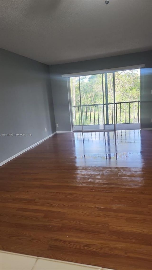 7900 S Colony Cir S, Unit 304, Tamarac, FL 33321 Photo