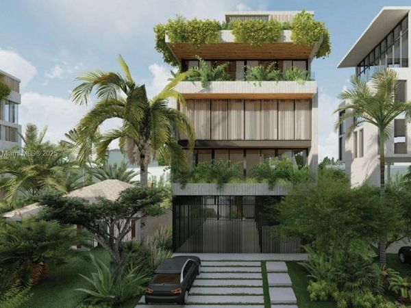 10 Century Ln, Miami Beach, FL 33139